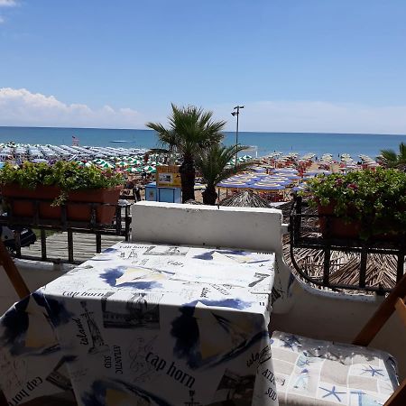 Appartamento Frontemare Azzurra Caorle Luaran gambar