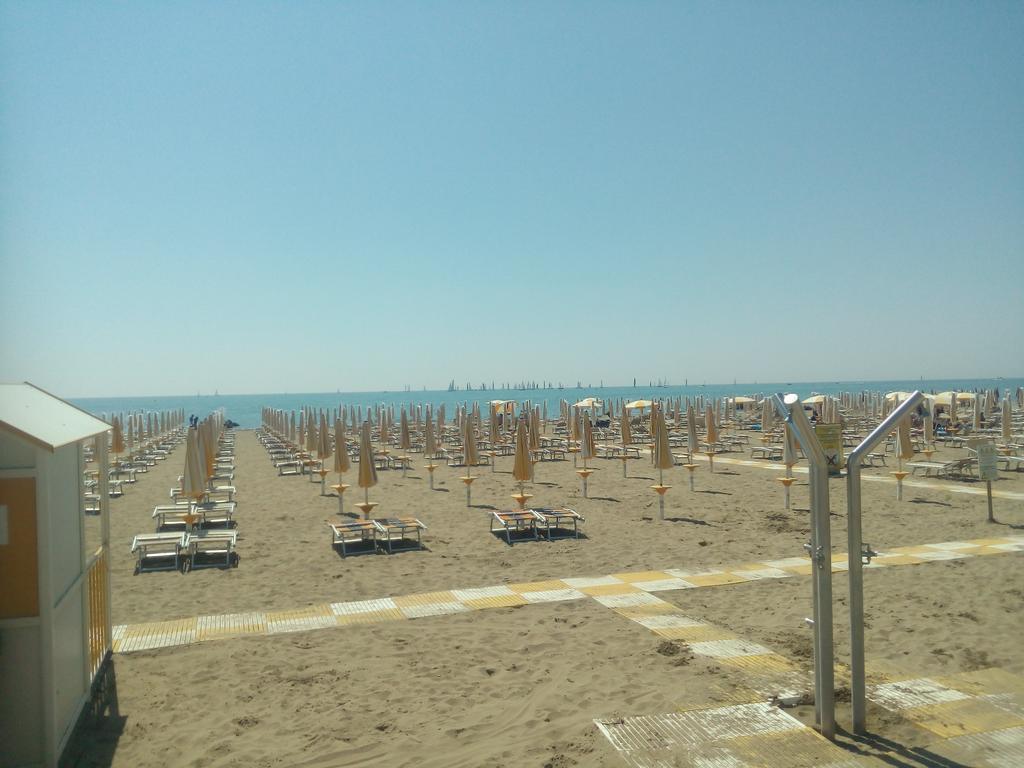 Appartamento Frontemare Azzurra Caorle Luaran gambar